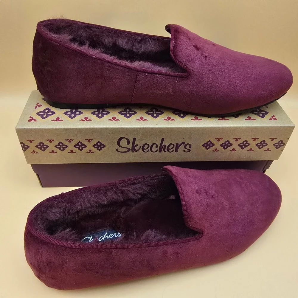 Skechers Cleo Cozy Loafer Fancy Dreamer Burgundy Faux Fur Flats Loafer Womens 8